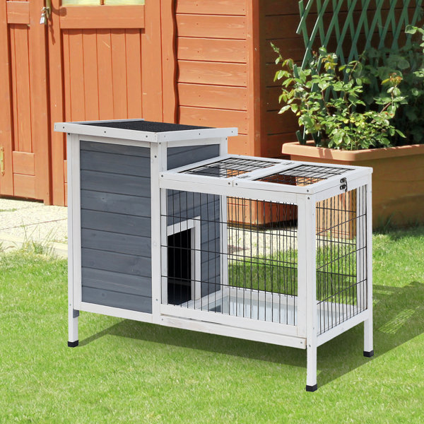Tucker Murphy™ Pet Gaviota Wooden Outdoor Rabbit Hutch Elevated Bunny